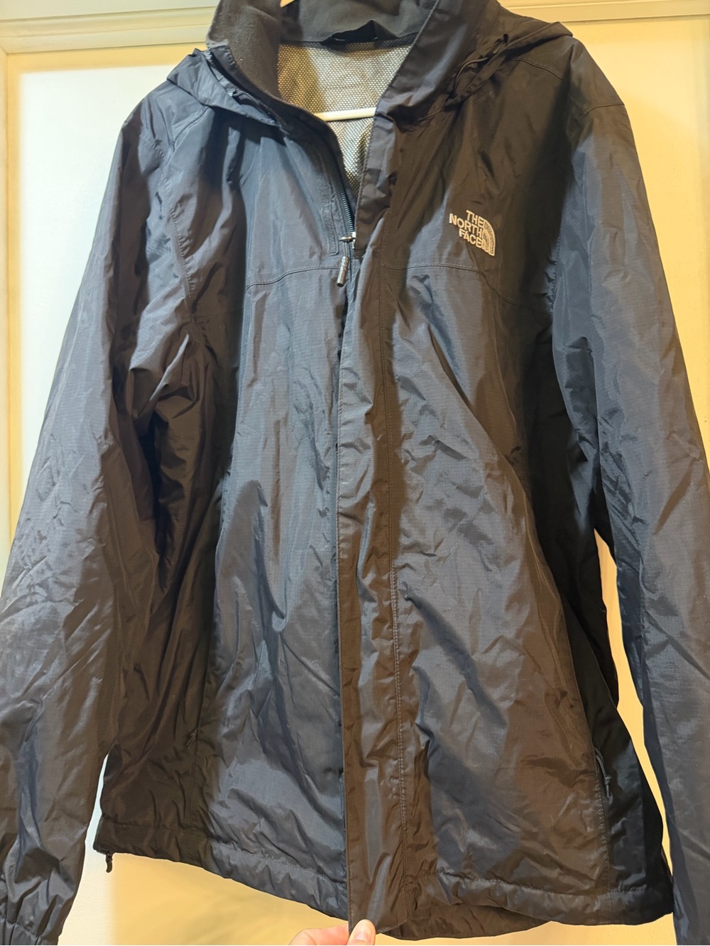 The North Face Men's Black Packable Hooded Rain Jacket
